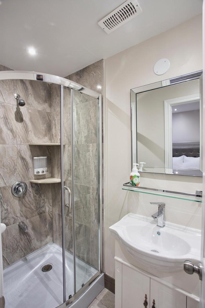 Toronto Rooms And Suites מראה חיצוני תמונה