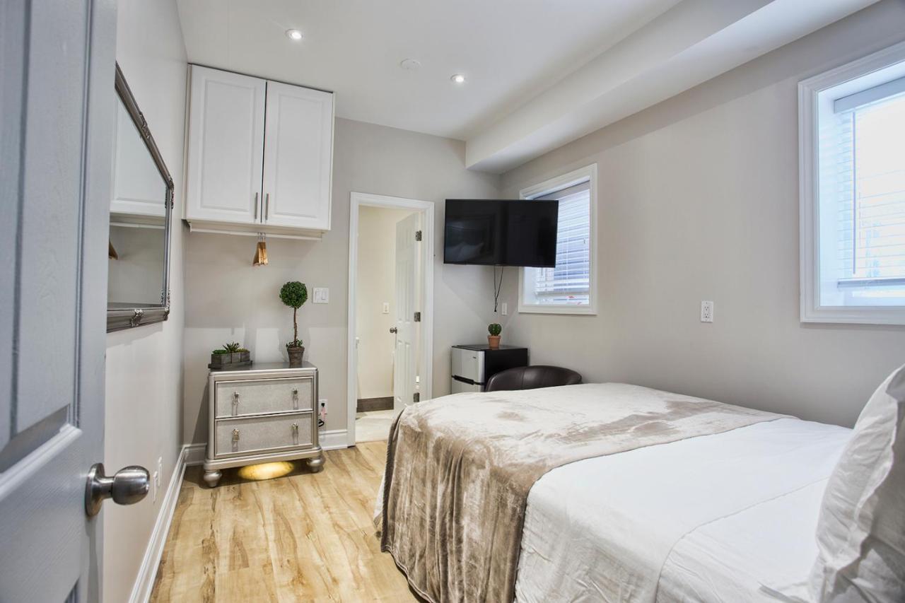 Toronto Rooms And Suites מראה חיצוני תמונה